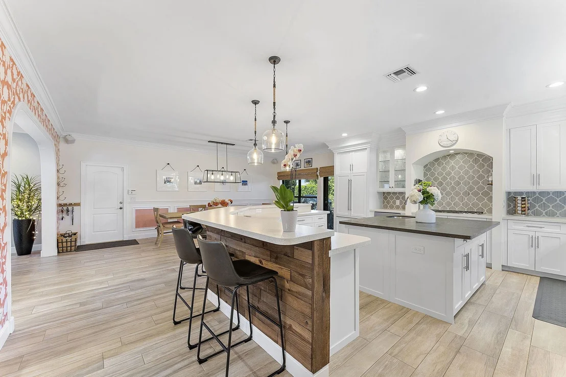 Photo of 12645 Oak Arbor Drive