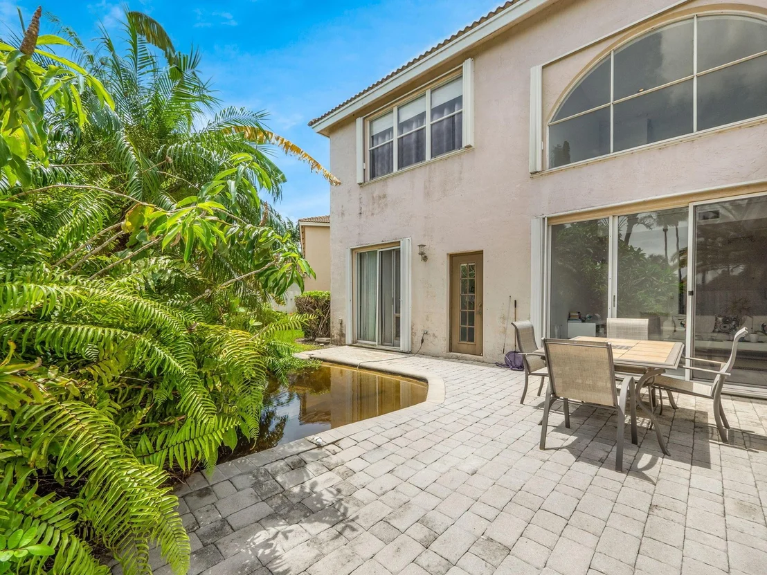 Photo of 6211 Shadow Tree Lane