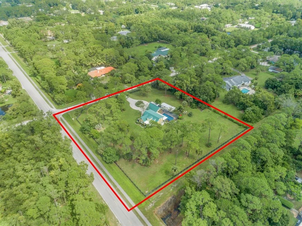Photo of 16560 Alexander Run