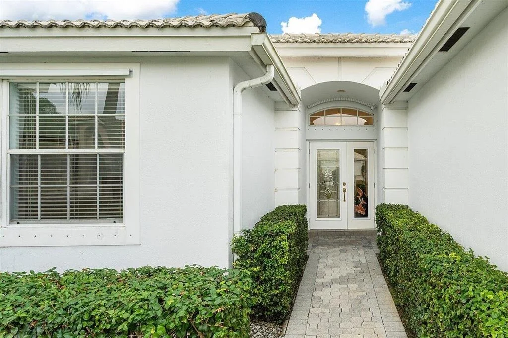 Photo of 12824 Hyland Circle