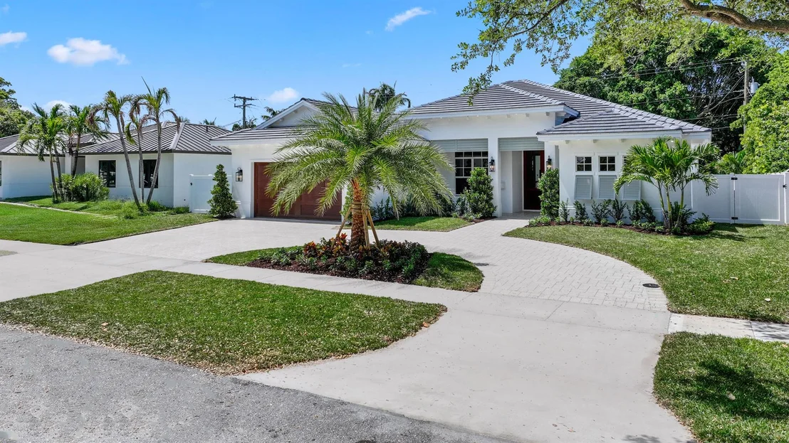 Photo of 737 Nighthawk Way