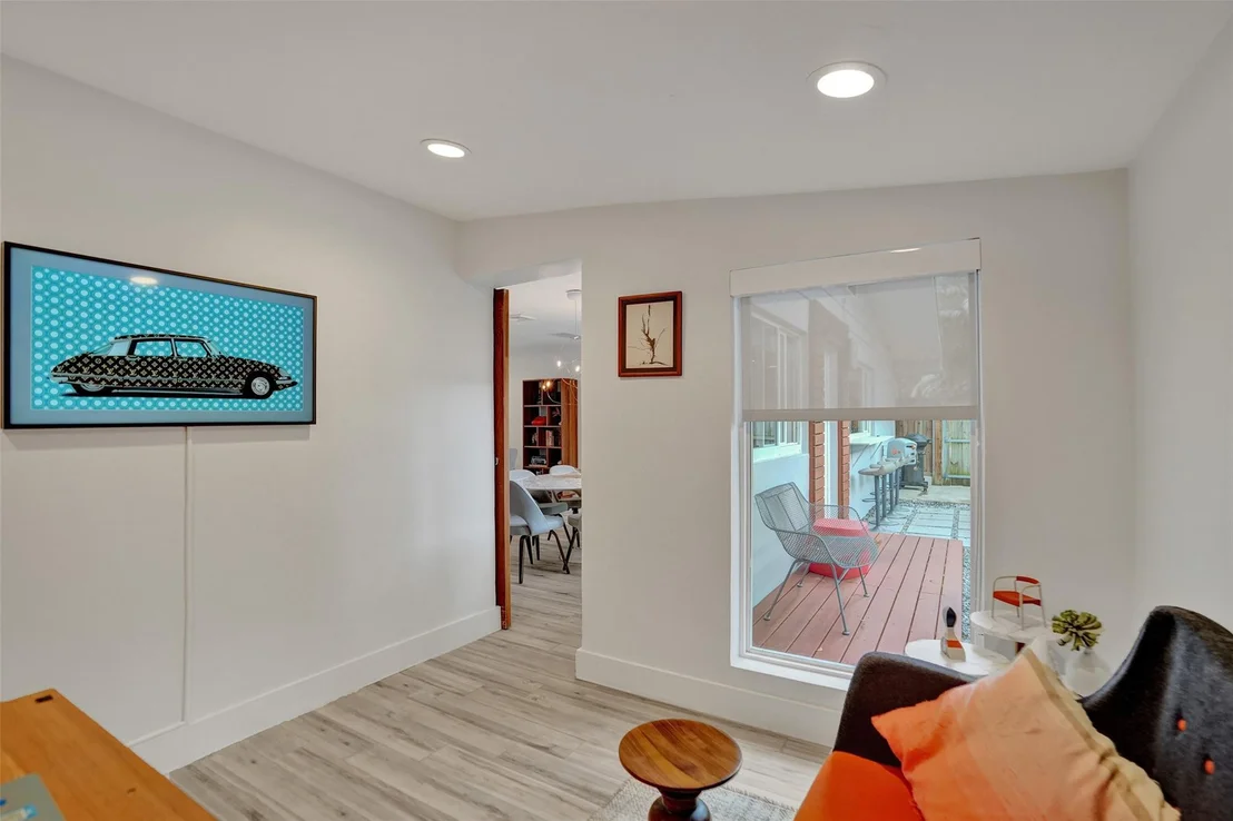 Photo of 2111 N Ocean Boulevard