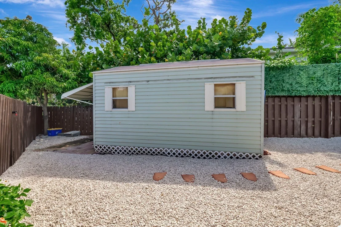 Photo of 737 NW 3rd Avenue