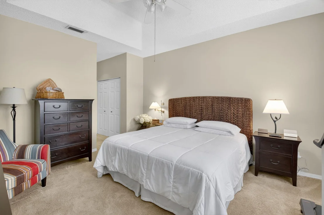 Photo of 10833 Madison Drive
