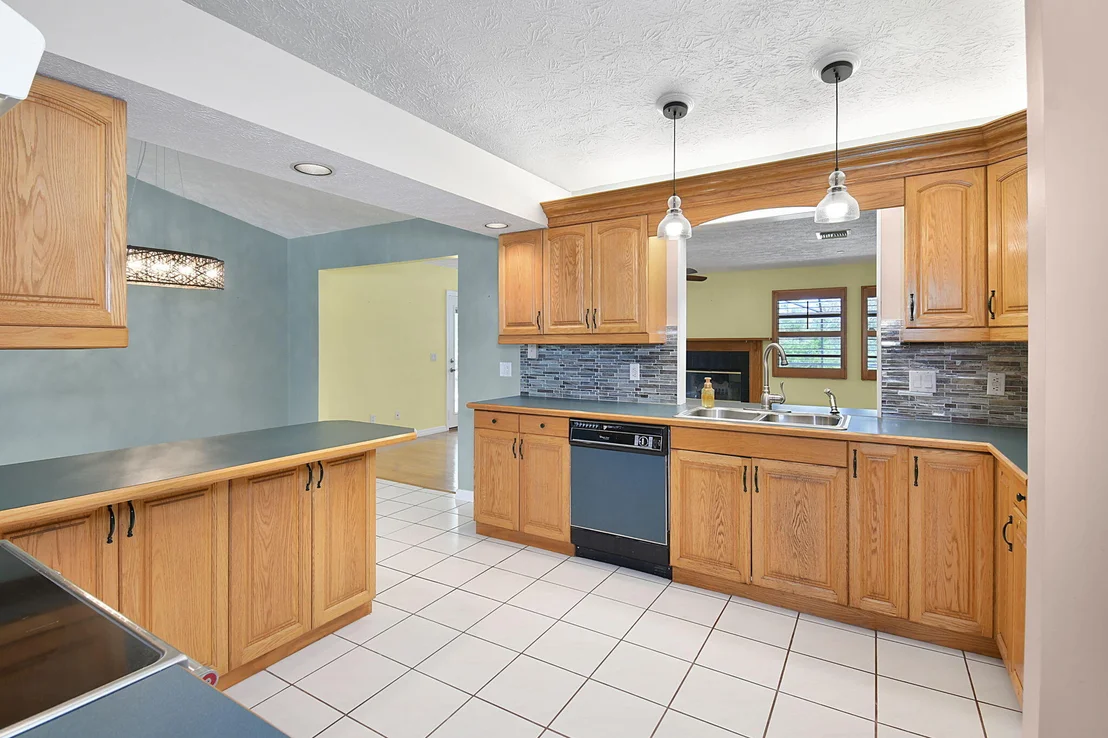 Photo of 895 SE Waterside Way