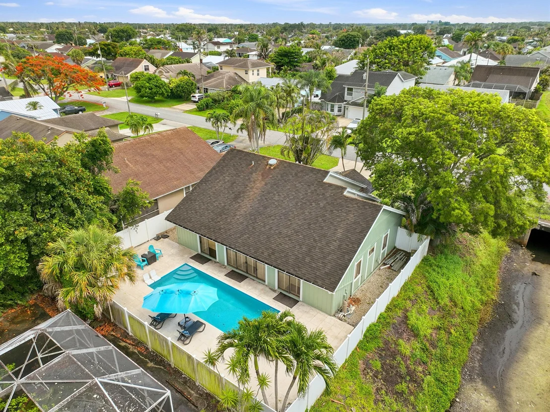 Photo of 6273 Barbara Street