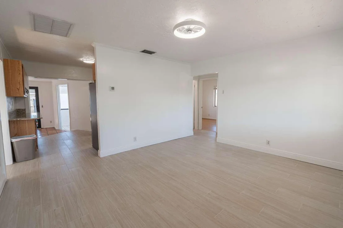 Photo of 3110 Scanlan Avenue
