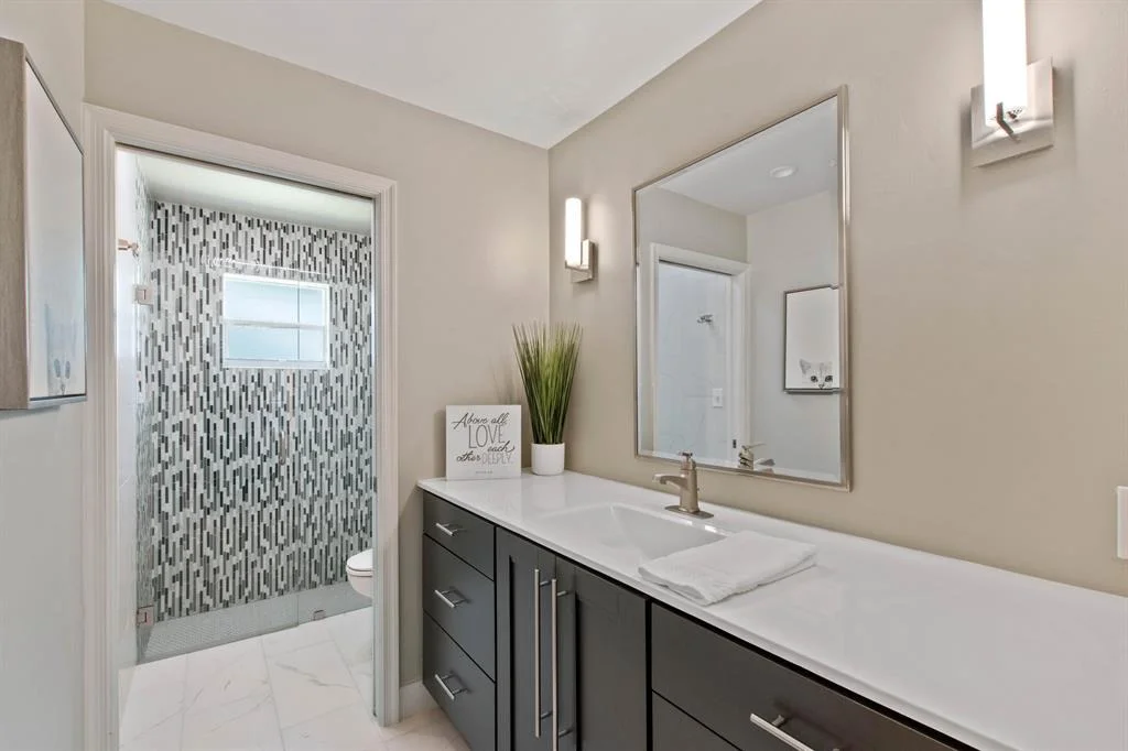 Photo of 4376 Pine Tree Drive