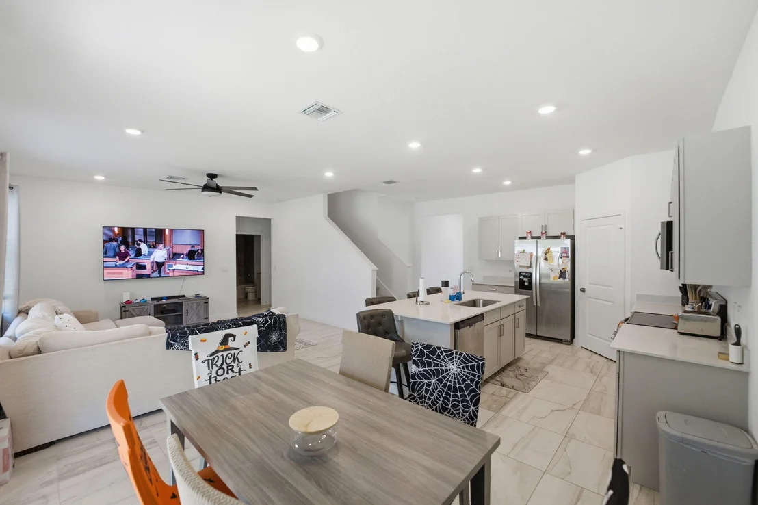 Photo of 6016 SE Violet Lane