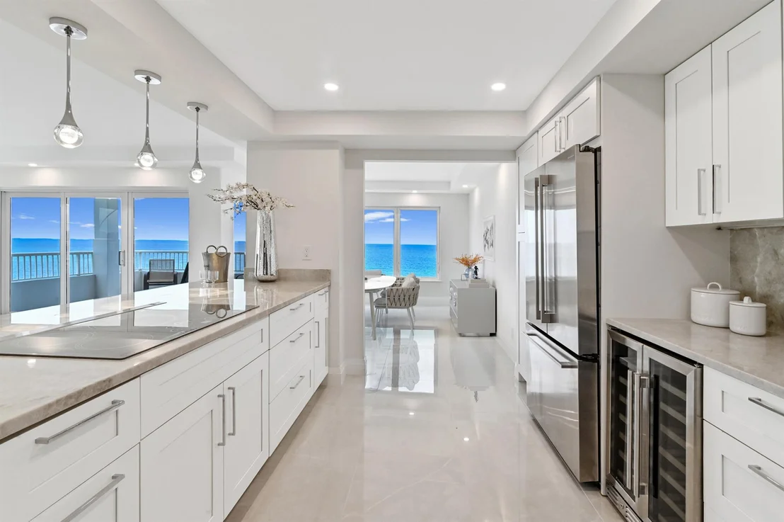 Photo of Unit 708 at 600 S Ocean Boulevard