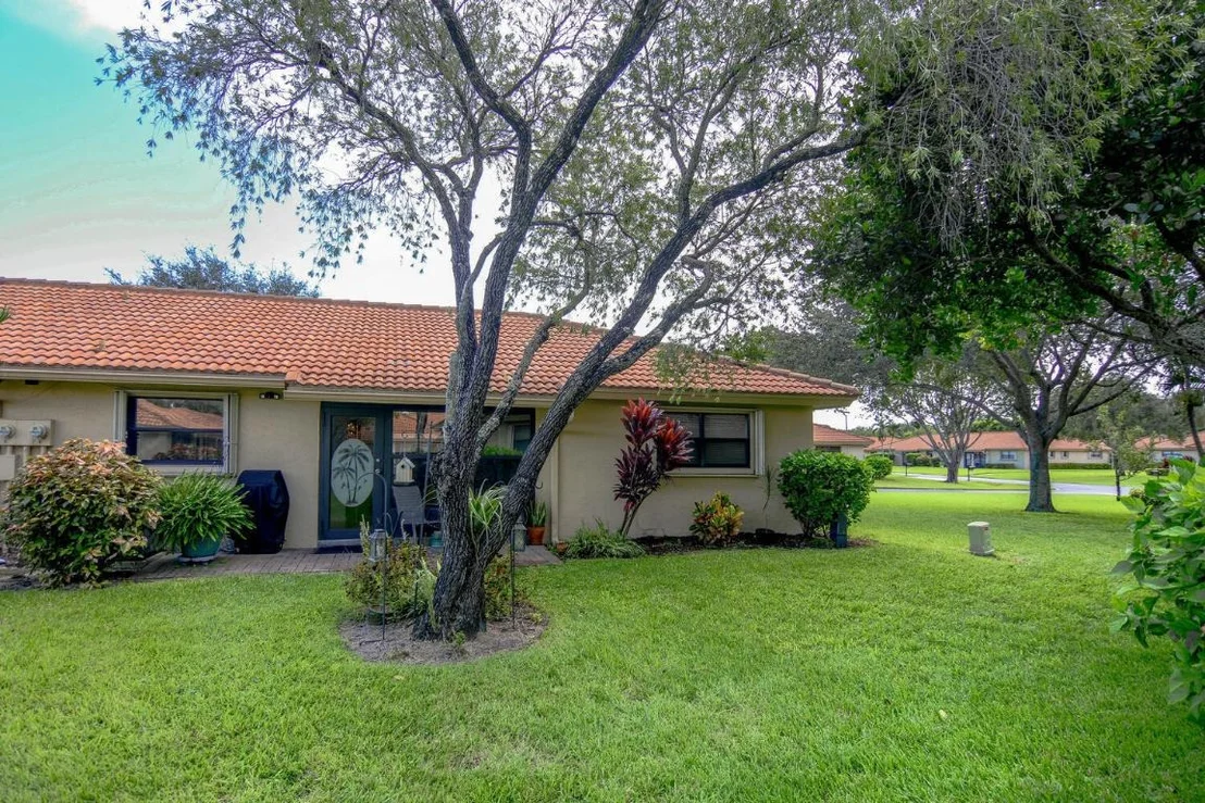 Photo of Unit A at 4580 Laurel Tree Road