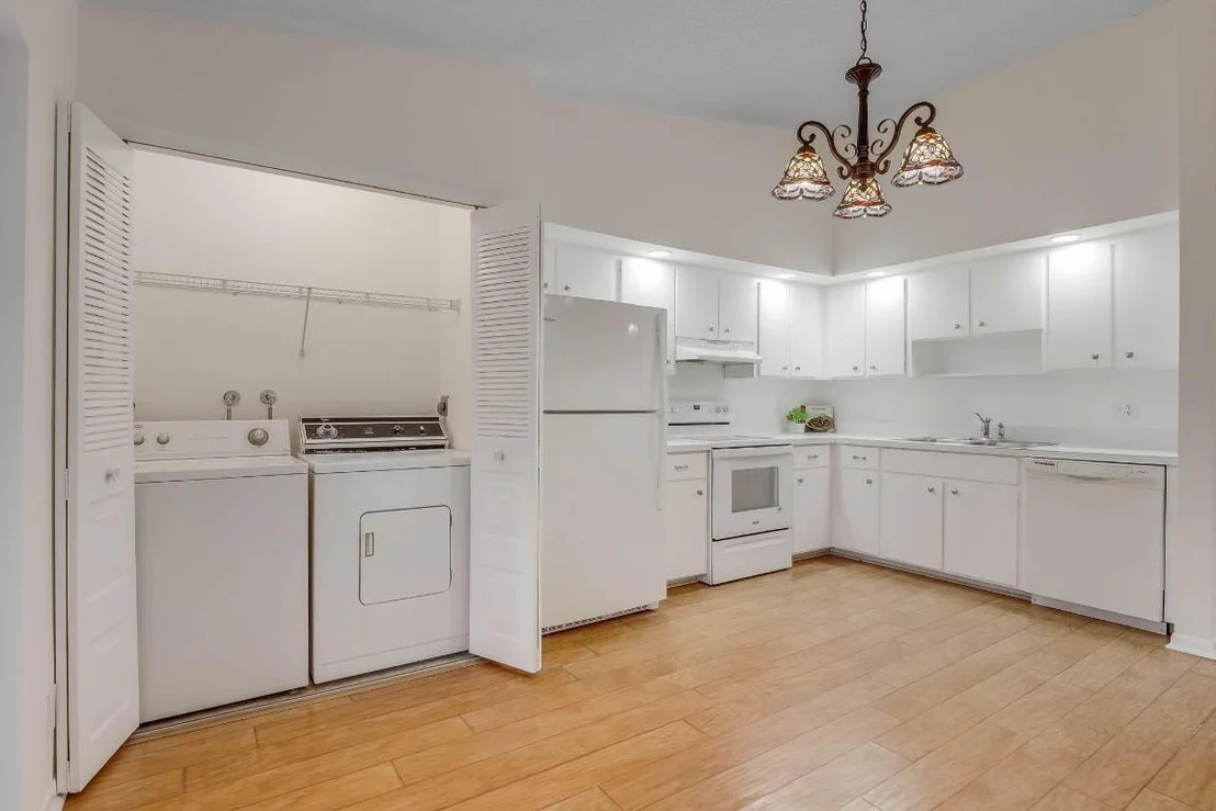 Photo of 6113 Fairfield Circle