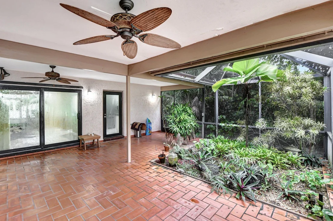 Photo of 8923 Old Pine Road