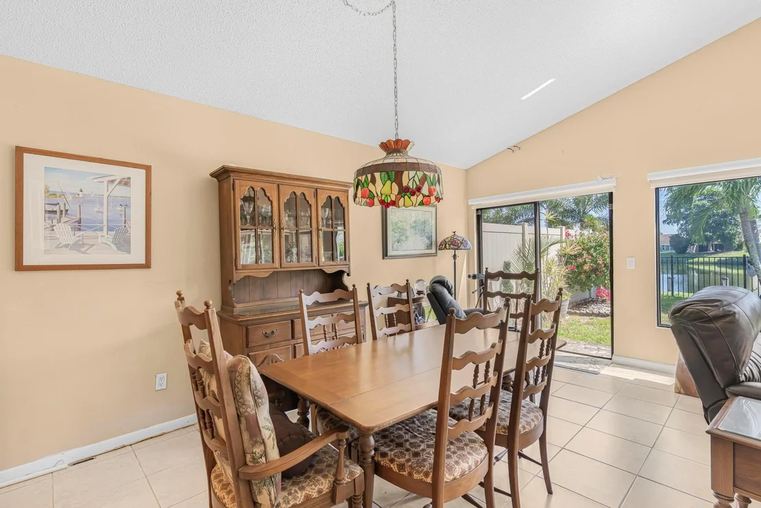 Photo of 1075 NW 19th Terrace