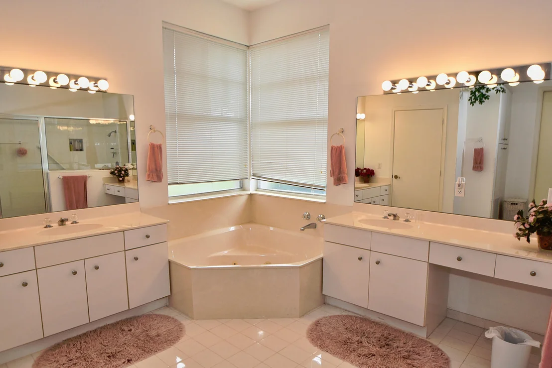 Photo of 4424 White Cedar Lane