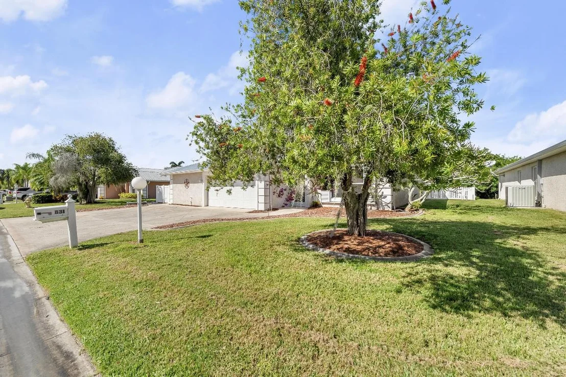 Photo of 831 SE 25th Street