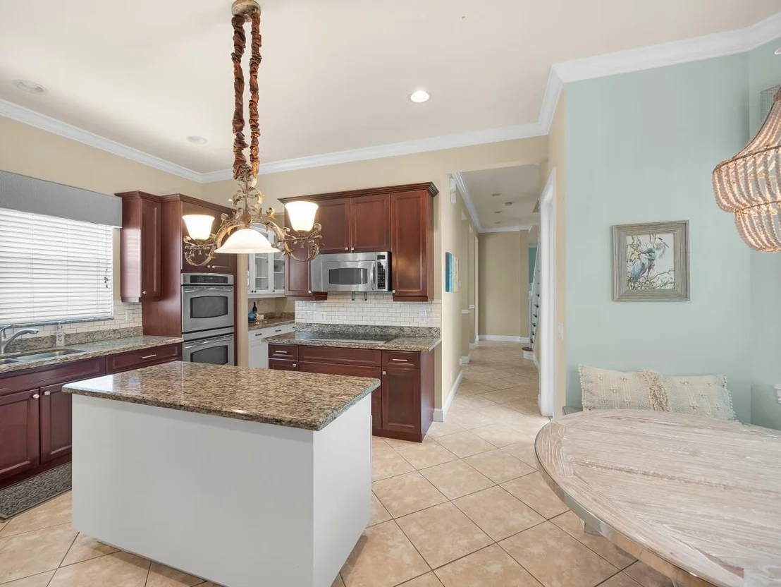Photo of 206 Botanica Drive