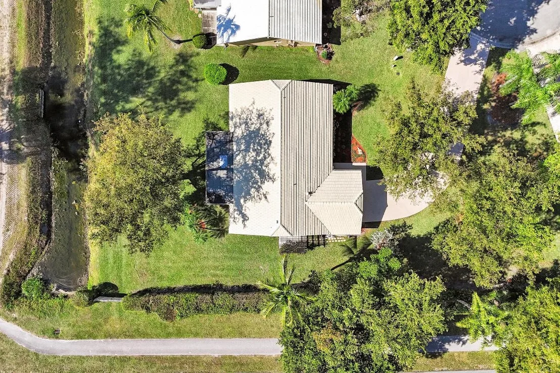 Photo of 6010 Petaluma Drive