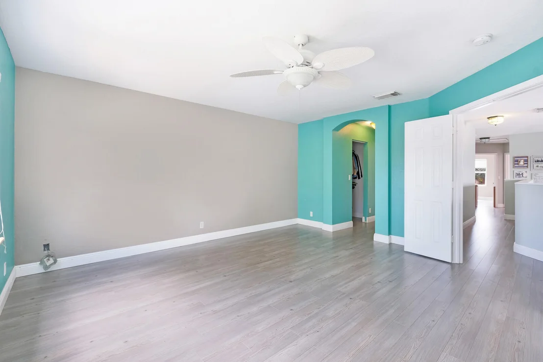 Photo of 6109 Spring Isles Boulevard