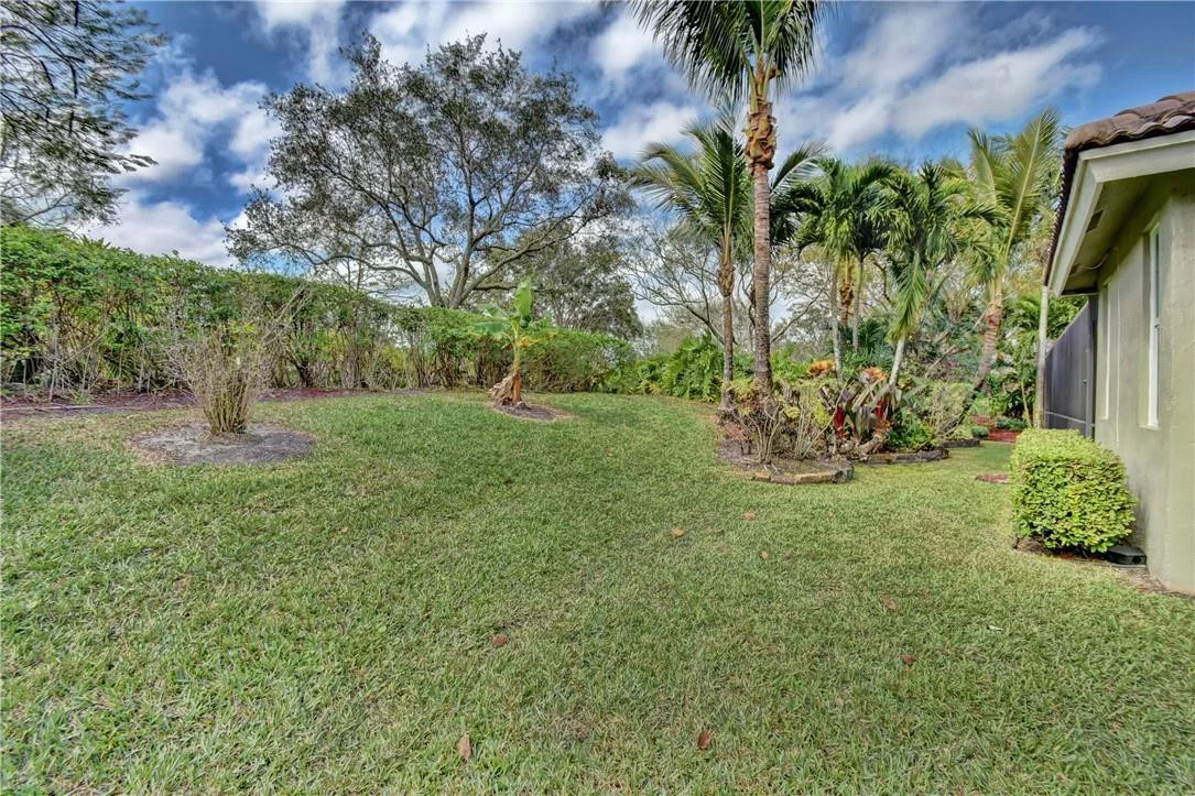 Photo of 6717 NW 107th Way