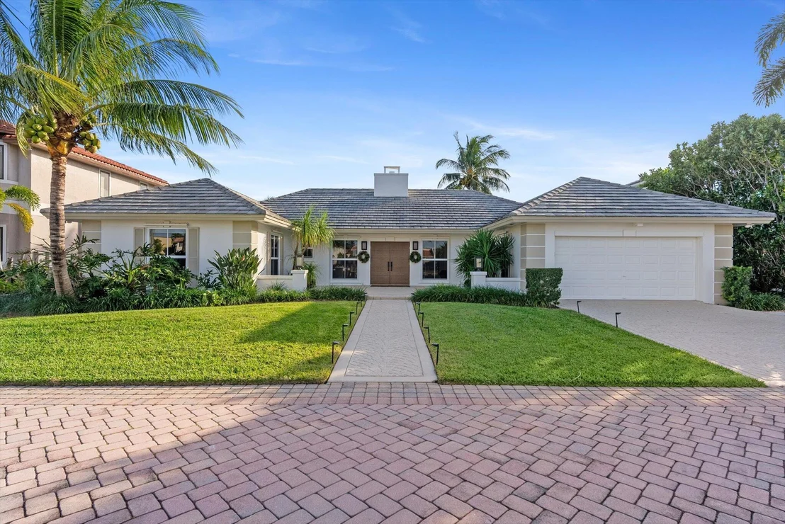 Photo of 872 Lilac Drive