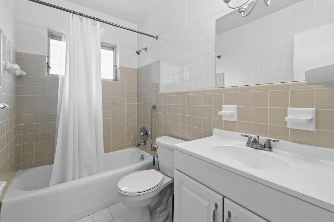 Photo of 356 Cedar Avenue