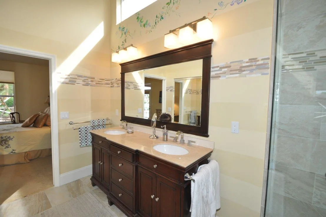 Photo of 7669 Dorchester Road