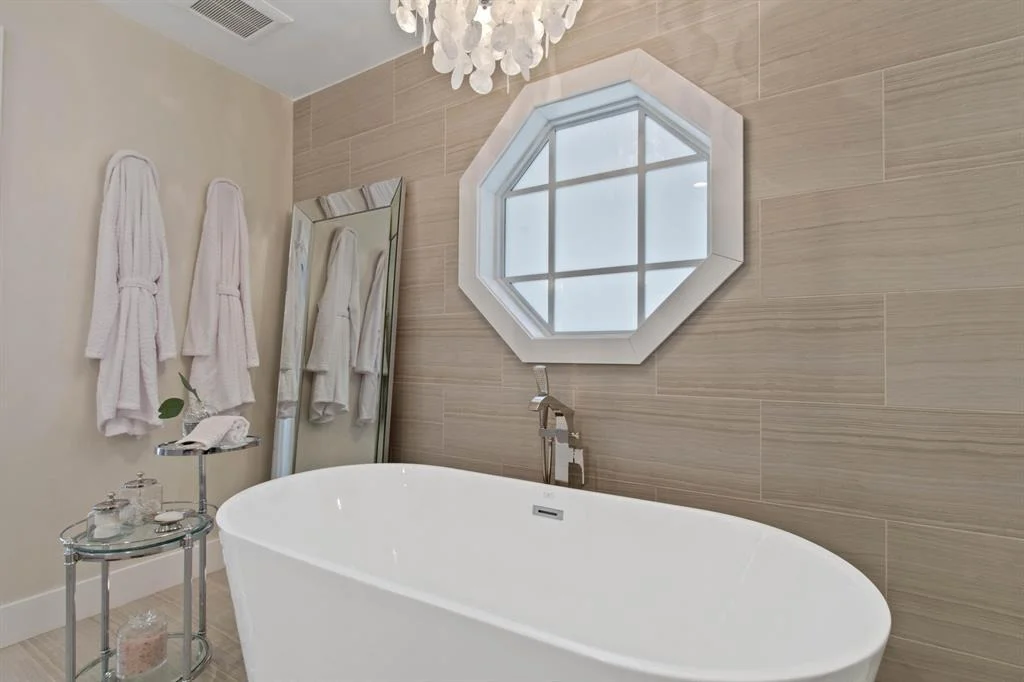 Photo of 4376 Pine Tree Drive