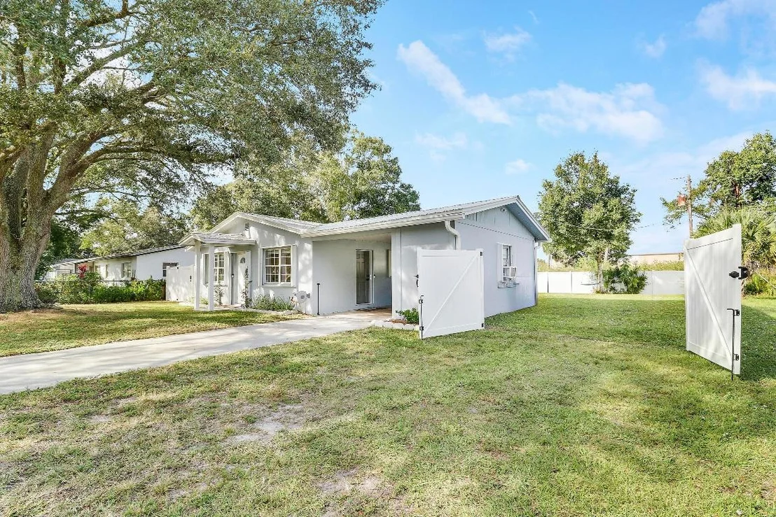 Photo of 1002 NW 7th Street