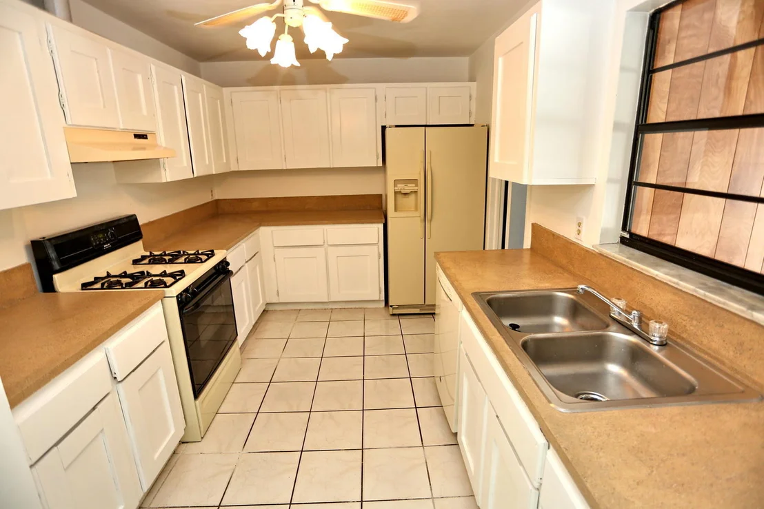 Photo of 4386 Walden Circle