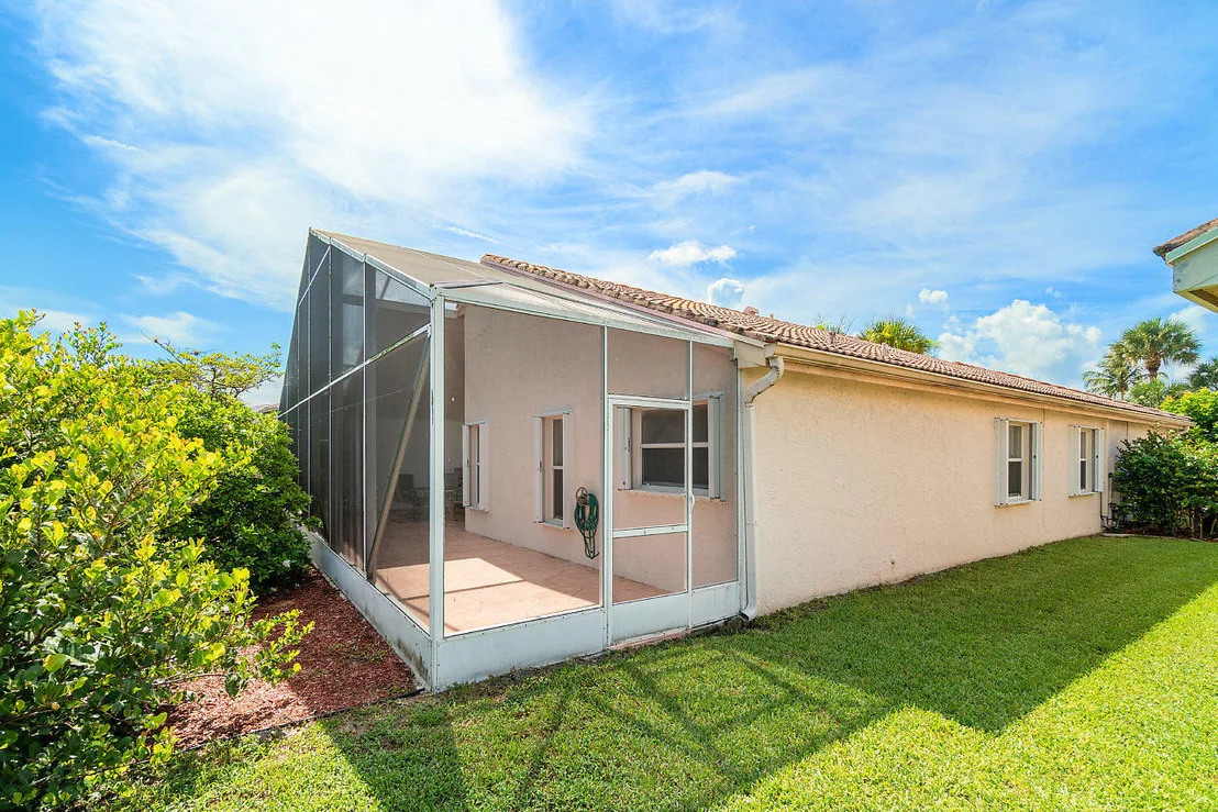 Photo of 8222 White Rock Circle