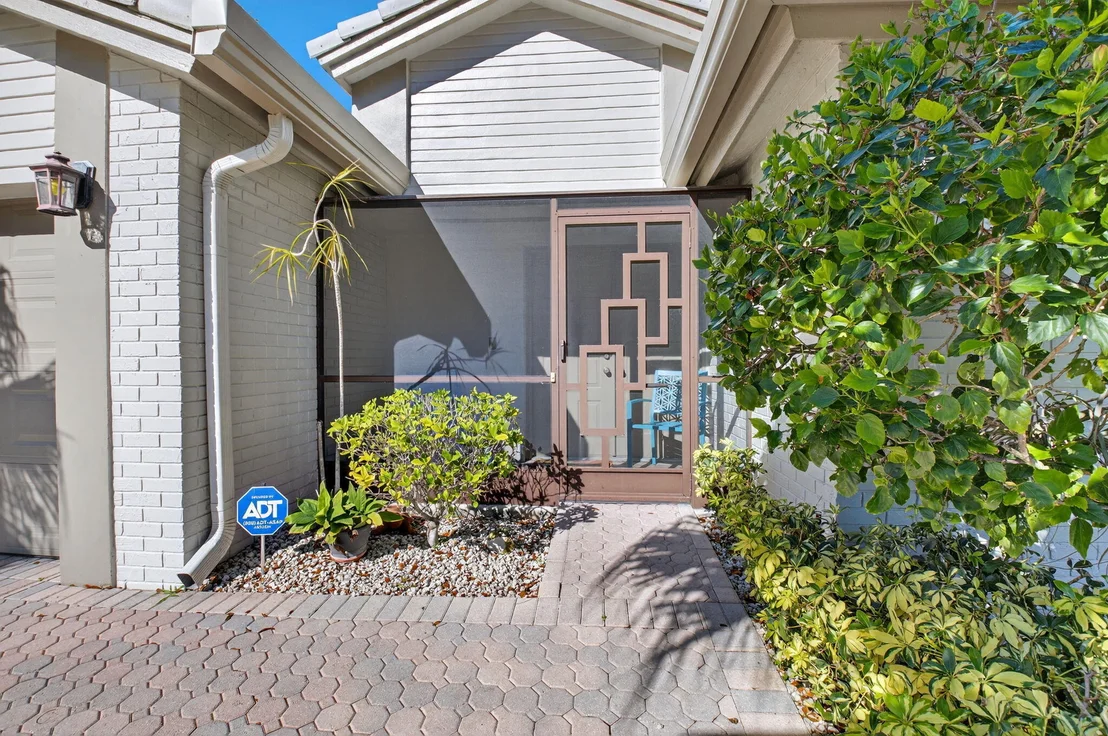 Photo of 8491 Leeway Lane