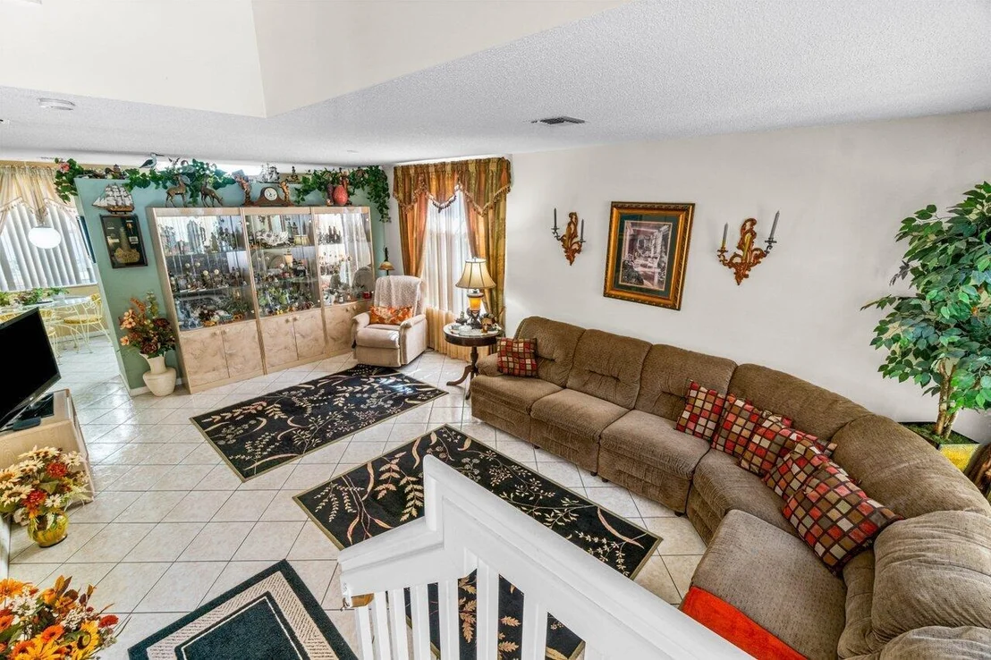 Photo of 7827 Oak Grove Circle