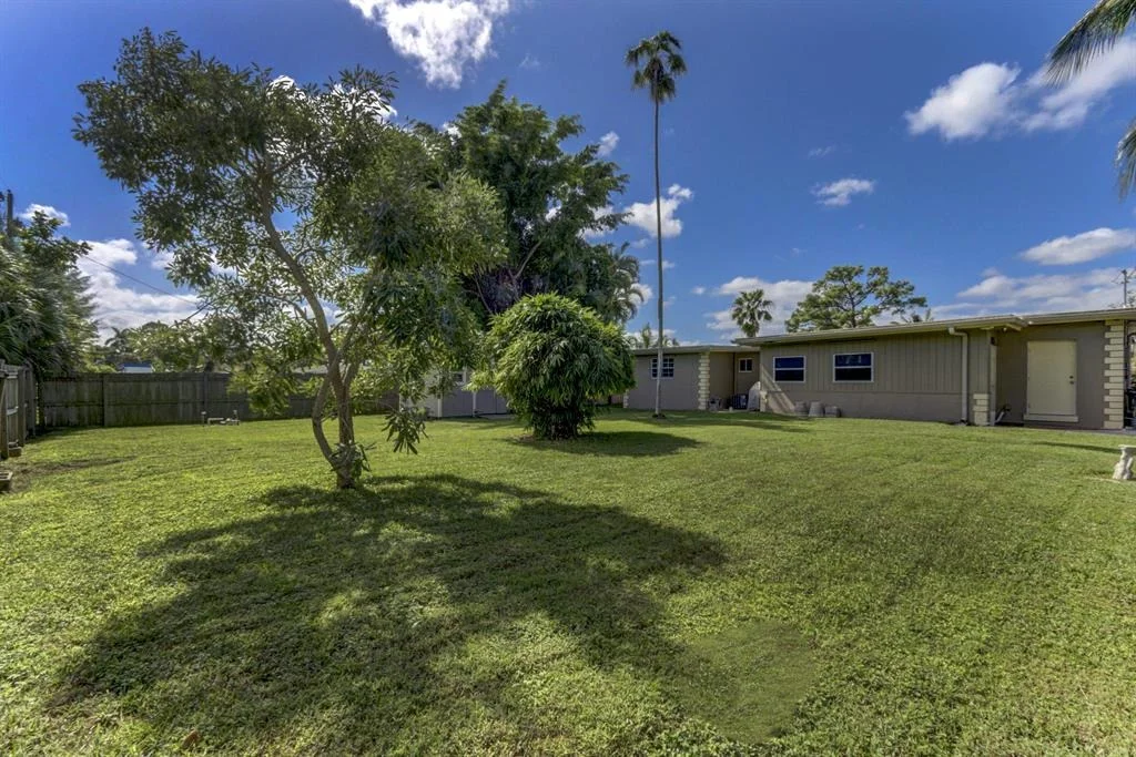 Photo of 822 Burch Drive
