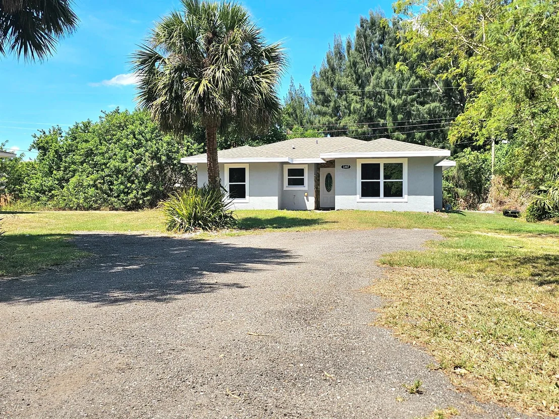 Photo of 3307 NW 35th Avenue