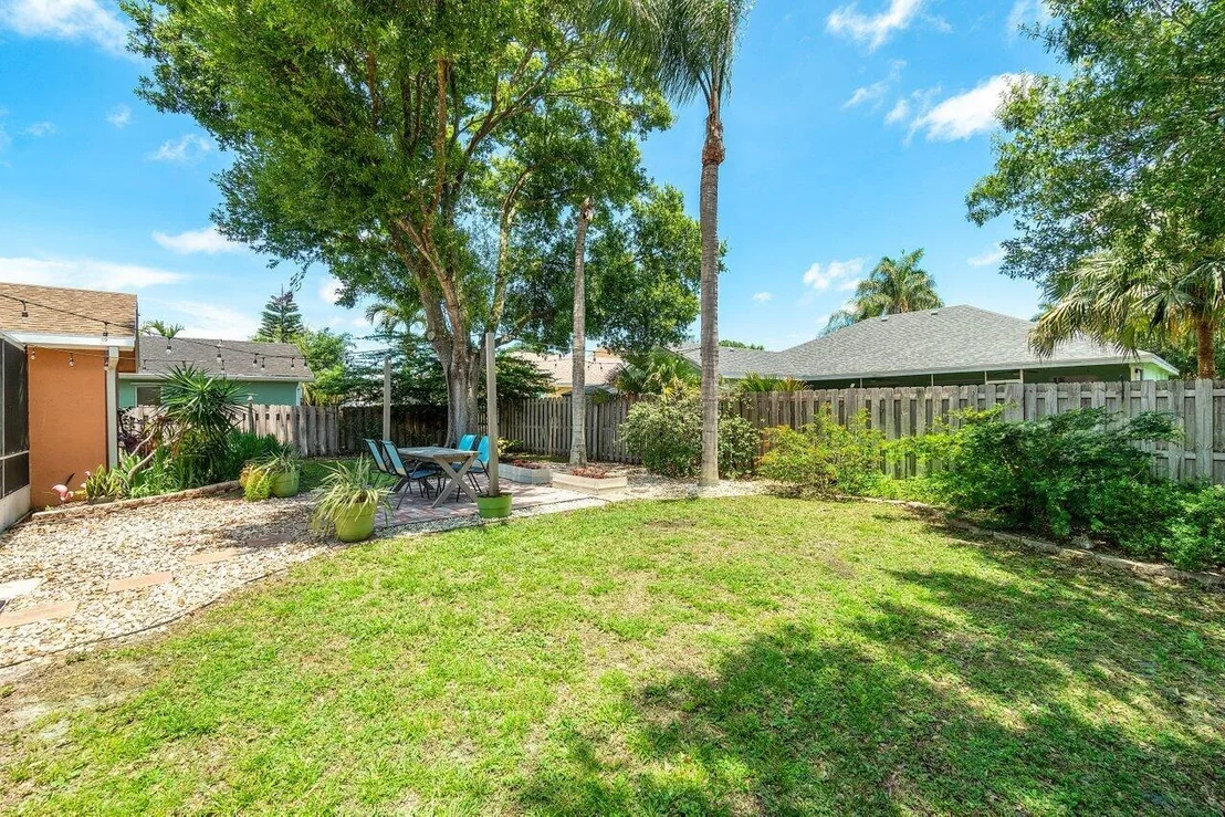 Photo of 9184 Paragon Way