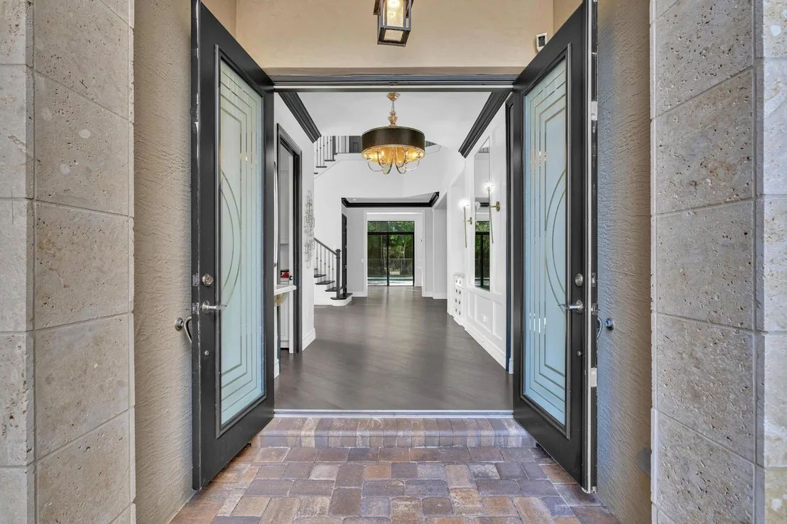 Photo of 16891 Pavilion Way