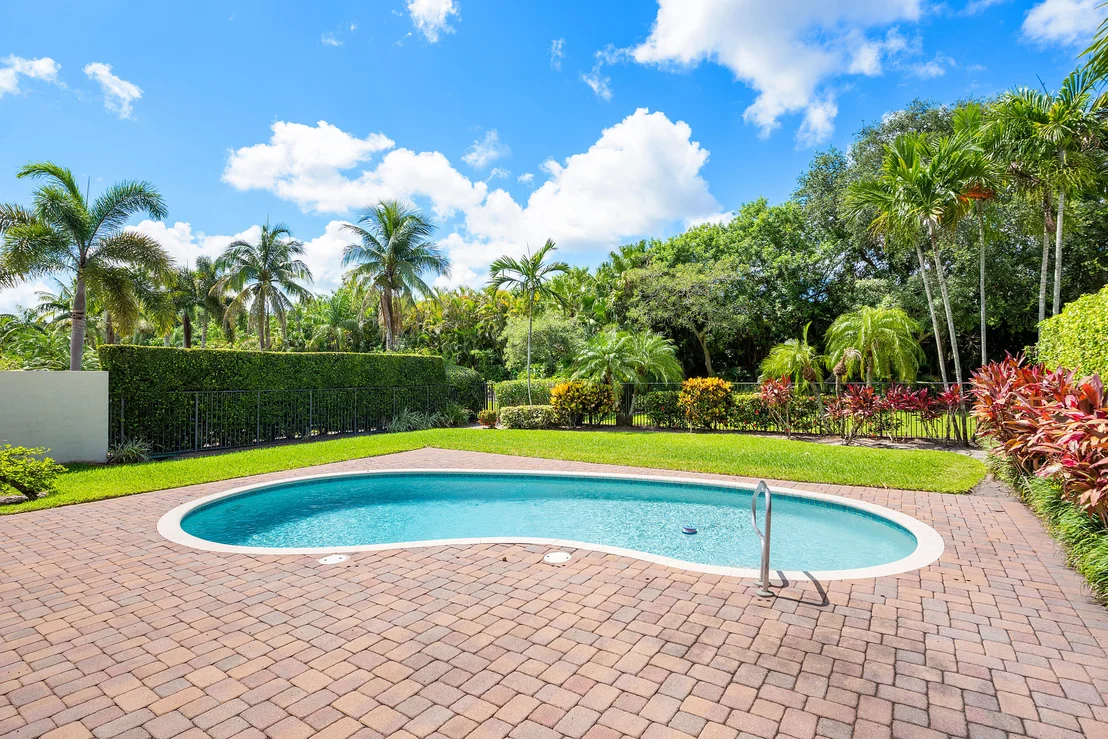 Photo of 8102 Valhalla Drive