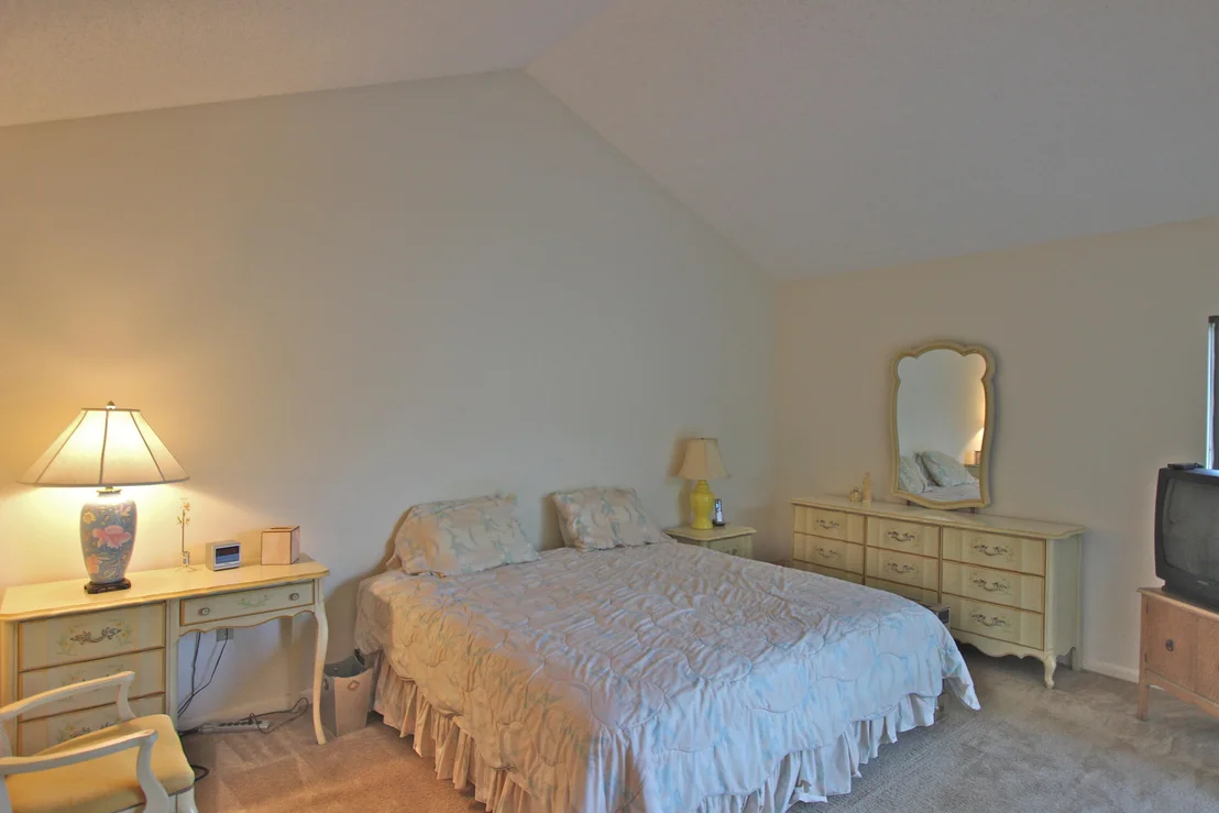 Photo of 221 River Park Drive