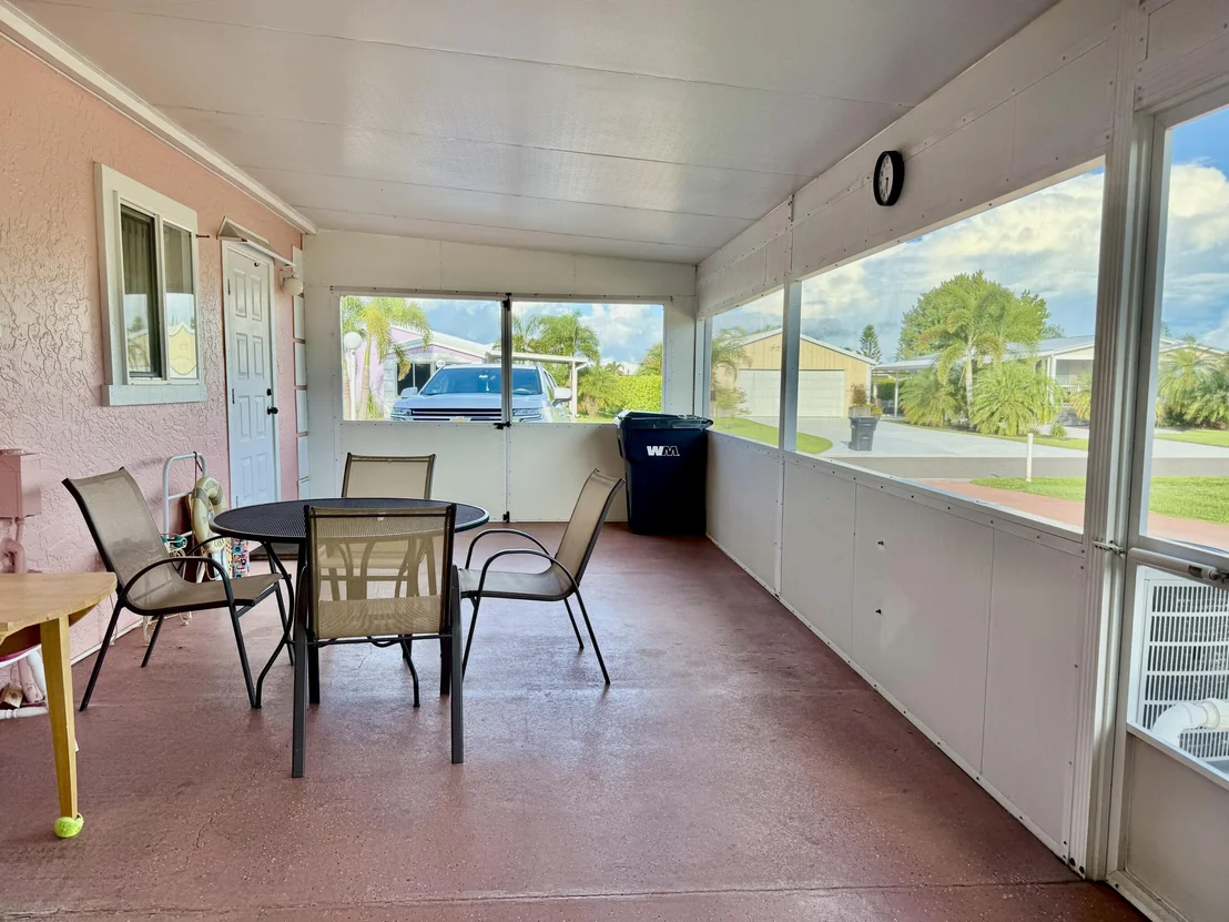 Photo of 4331 SW 11th Way