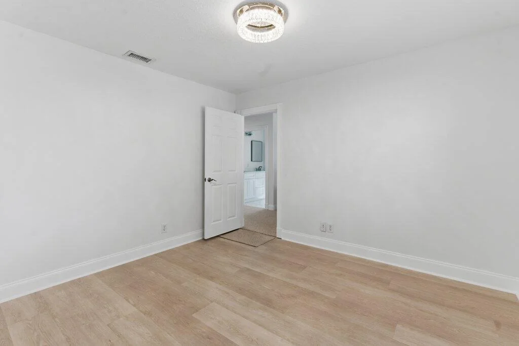 Photo of 220 Blackbird Lane