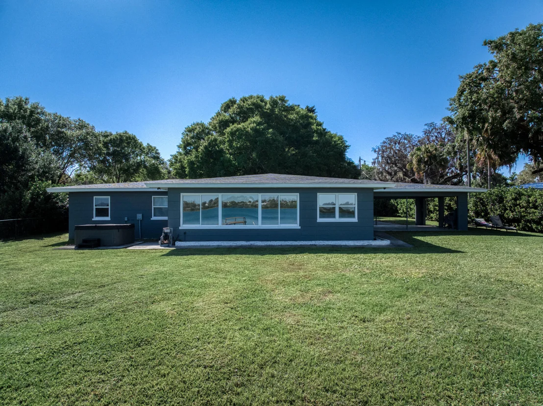 Photo of 1622 W Dinner Lake Drive