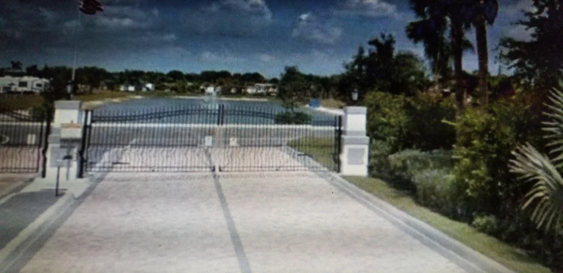 Photo of 644 SW 34th SW