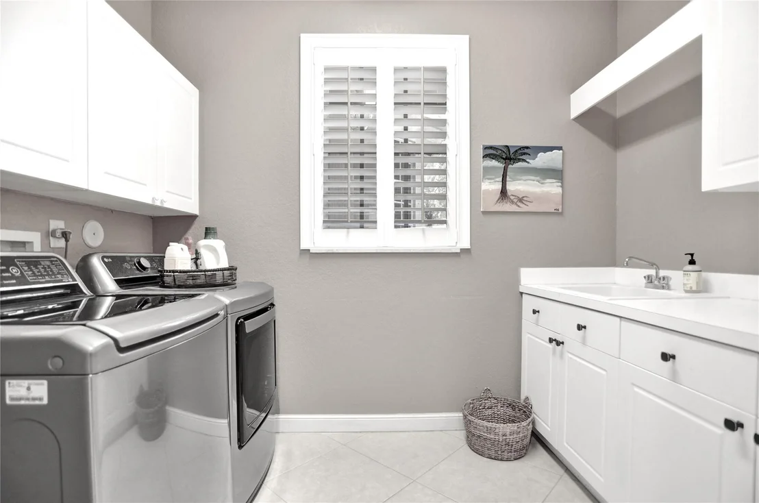 Photo of 920 Tradewinds Bend