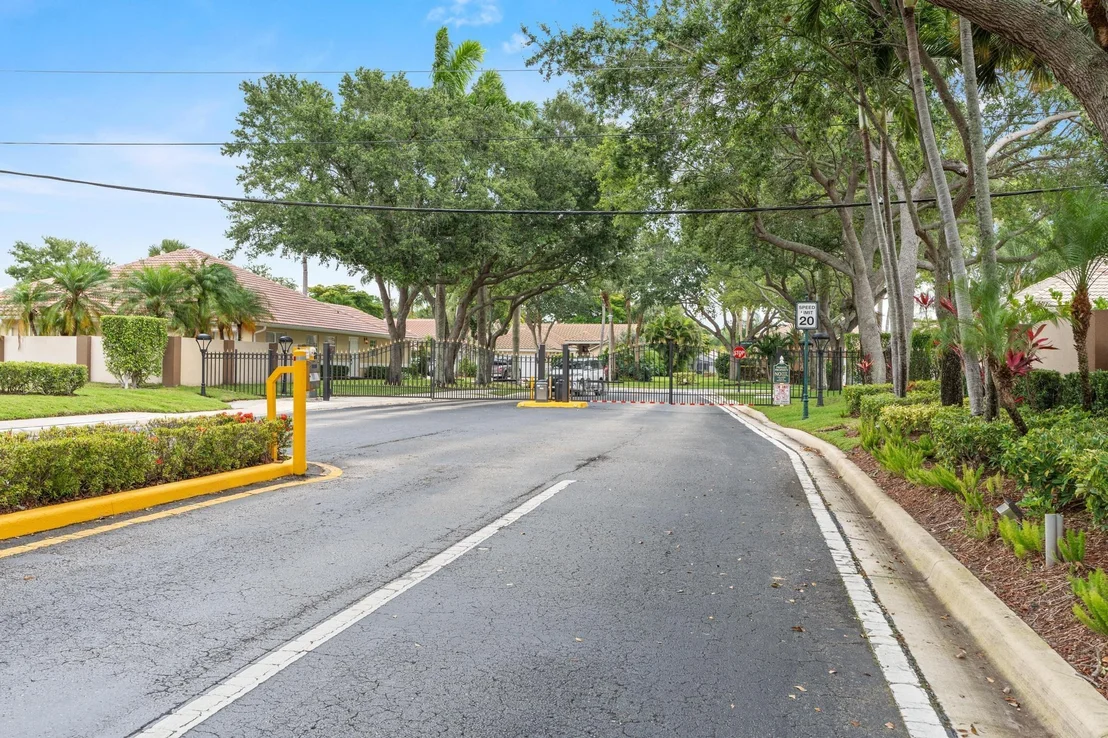 Photo of 5403 Grande Palm Circle