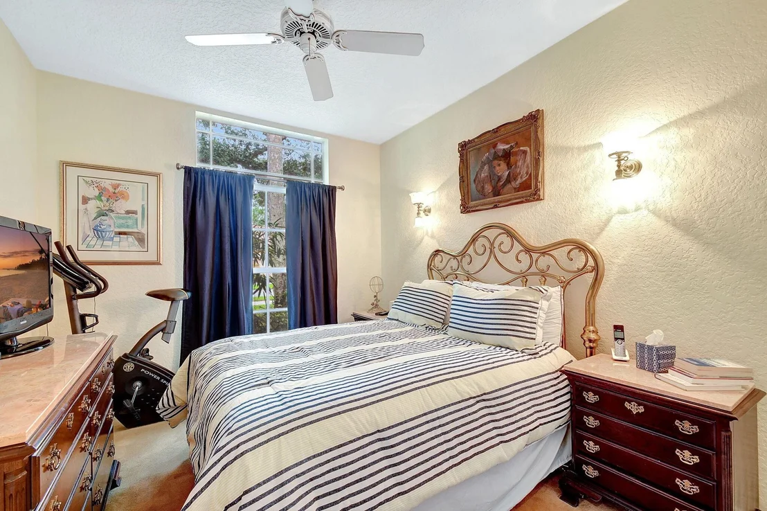 Photo of 2773 Hampton Circle S