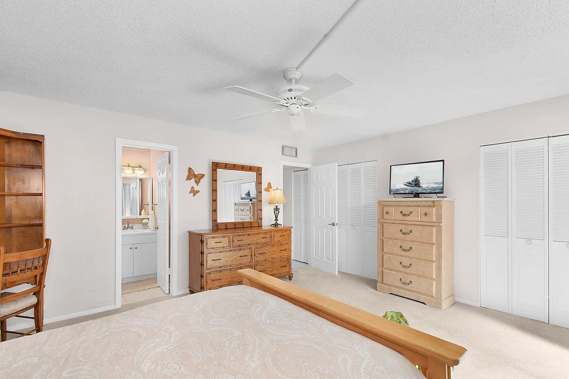Photo of Unit W5 at 2600 SE Ocean Boulevard
