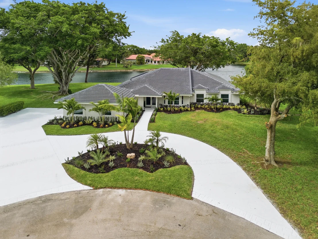 Photo of 7411 Dover Lane