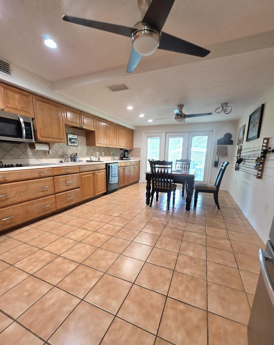 Photo of 2922 SE 28TH Street
