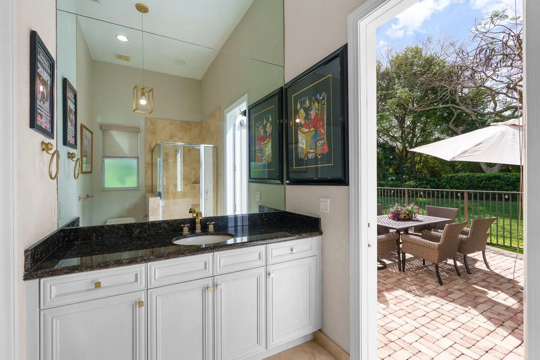 Photo of 8850 Valhalla Drive